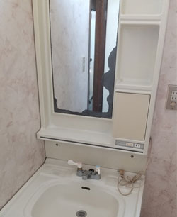 洗面台施工前