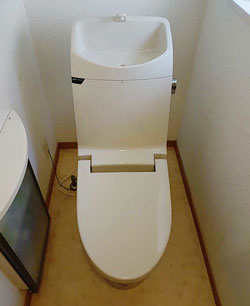 トイレ　交換前