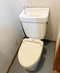 交換前　トイレ