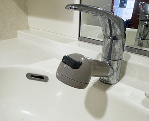 交換前　洗面水栓