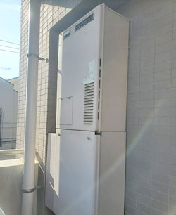 交換前　給湯器