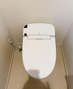 交換前　トイレ