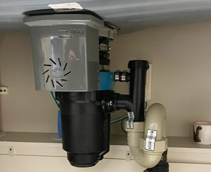 施工前：ディスポーザー