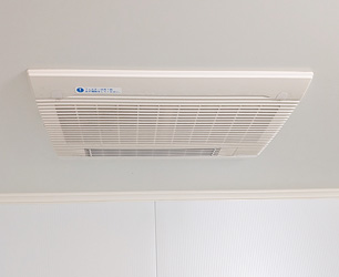 施工前:浴室暖房乾燥機