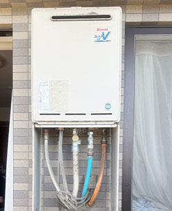 給湯器　交換前 