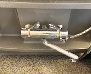 施工前：浴室用シャワー水栓