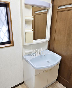 交換前 洗面台