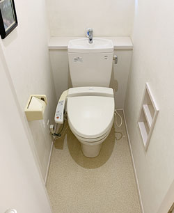 交換前　トイレ 