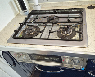 施工前：ガスコンロ