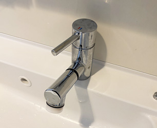 洗面水栓施工前