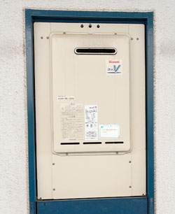 給湯器　交換前