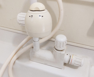 洗面水栓施工前