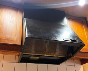 施工前:レンジフード