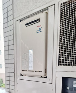 給湯器　交換前