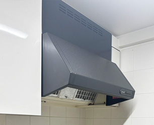 施工前：レンジフード