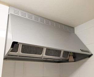 施工前：レンジフード