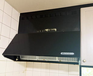 施工前：レンジフード