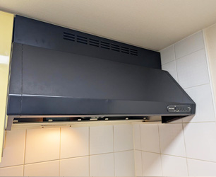 施工前：レンジフード