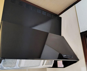 施工前：レンジフード