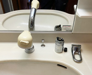 施工前洗面水栓