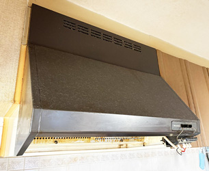 施工前：レンジフード