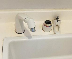 洗面水栓施工前