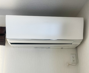 施工前:壁掛ルームエアコン