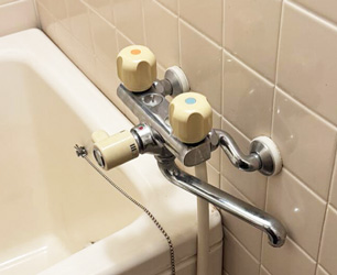 施工前：浴室用シャワー水栓