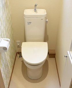 交換前 トイレ