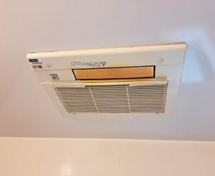 交換前 浴室乾燥機