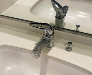 洗面水栓施工前