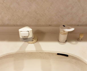洗面水栓施工前