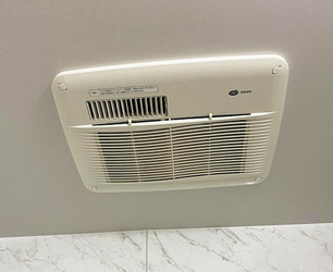 施工前:浴室暖房乾燥機