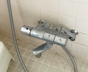 施工前：浴室用シャワー水栓 
