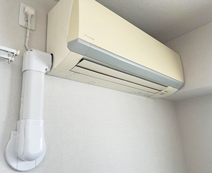 施工前：壁掛ルームエアコン