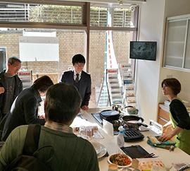 調理実演