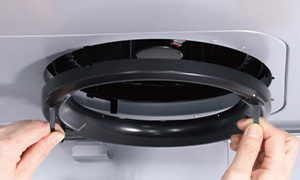 オイル受け(親水性塗装)│汚れがつきにくい工夫が盛りだくさん