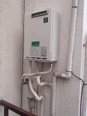 【入荷】2019年製☆パーパス☆16号ガス給湯器☆GS-1902W(LPガス)① GS-A1600F-1 パーパス 従来品 屋内密閉式排気 16号｜給湯器