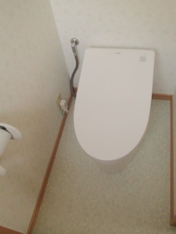 TOTO トイレ用便座 TCF4731ホワイトオート洗浄、オート便座開閉（TOTO 