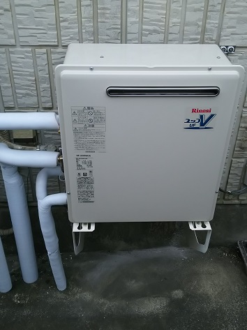 ガス給湯器|屋外据置型|24号|オートタイプ|交換できるくん ガス給湯器|屋外据置型|24号|オートタイプ|交換できるくん