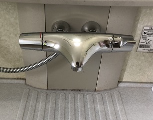 工事費込みセット ニューウエーブシリーズ 浴室水栓 スパウト長さ57mm TOTO TMNW40AY4Z コンフォートウエーブ3モード めっき 工事費込みセット ニューウエーブシリーズ 浴室水栓 スパウト長さ57mm