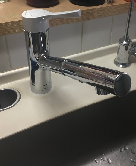 GGシリーズ キッチン水栓 TOTO TKS05306JA 台付シングル混合水栓 樹脂(白)ハンドル [在庫あり] TOTO キッチン用水栓金具 TKS05306JA GGシリーズ