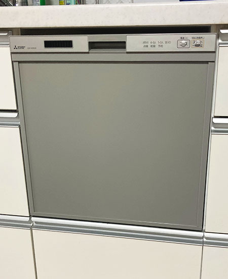 三菱ミドルタイプ 23年製 ビルトイン食洗機 EW-45R2S（パネルドアタイプ）