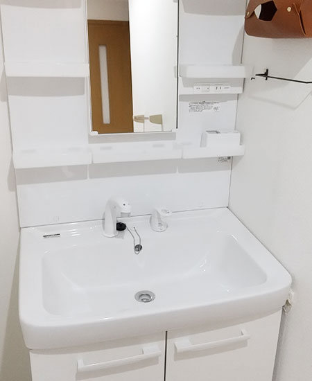 パナソニック洗面化粧台75㎝ １面鏡電源コード付 東京、千葉、埼玉、神奈川、茨城 パナソニック洗面化粧台75㎝ 1面鏡電源コード付 東京、千葉