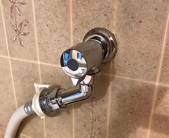 TOTO TW11GR TOTO製 洗濯機 単水栓 TW11GR⁄モデルルーム展示設置品TRY17 の商品