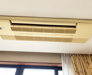 天井 キャンピングカーの天井にワンタッチレール取り付け | ハイエース200系