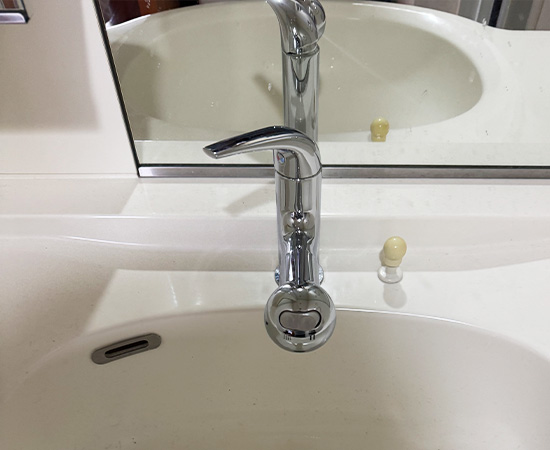 洗面台水栓 | 施工事例｜交換できるくん