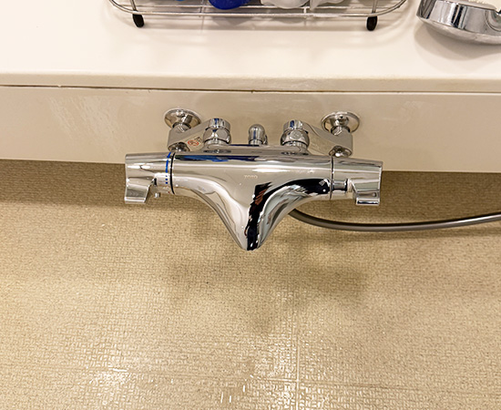 TOTO 浴室用水栓 TMNW40BY3 ニューウェーブ サーモスタット混合水栓 コンフォートウエーブ めっき 壁付タイプ 蛇口 [TMN40TY1] ニューウェーブシリーズ TOTO 浴室水栓