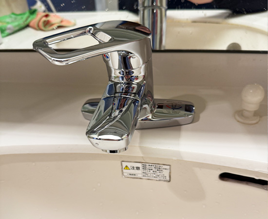 TOTO 手洗器用水栓 TLHG30 美品 TOTO 洗面台用水栓(ツーホールタイプ)Hi-Gシリーズ