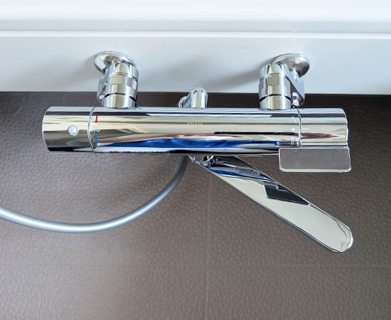 工事費込み】TOTO 浴室用シャワー水栓(壁付タイプ) GGシリーズ｜TBV03403J